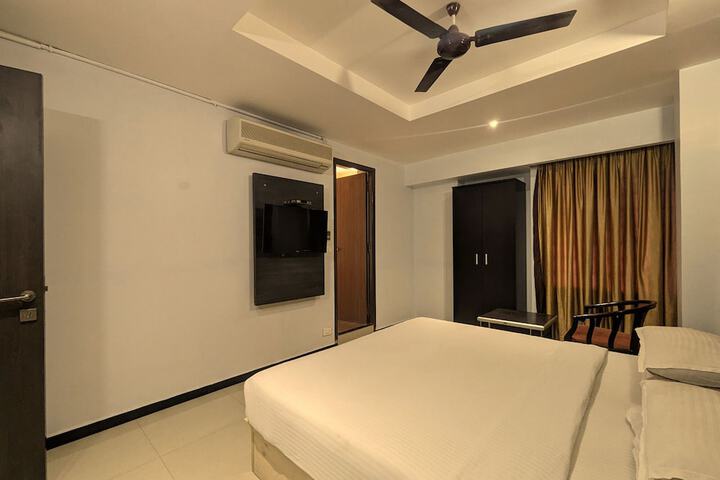 Room 14 of 35