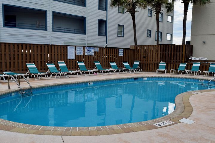 Hotel with Pool