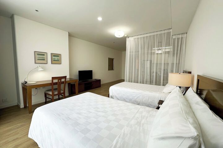 Room 16 of 71