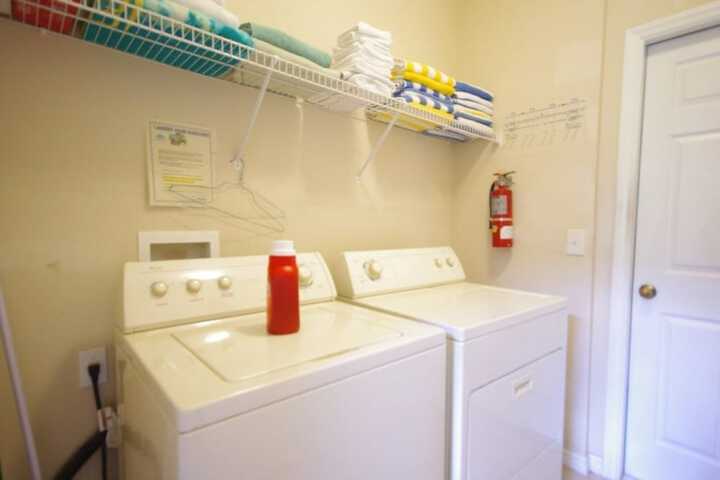Laundry 14 of 41