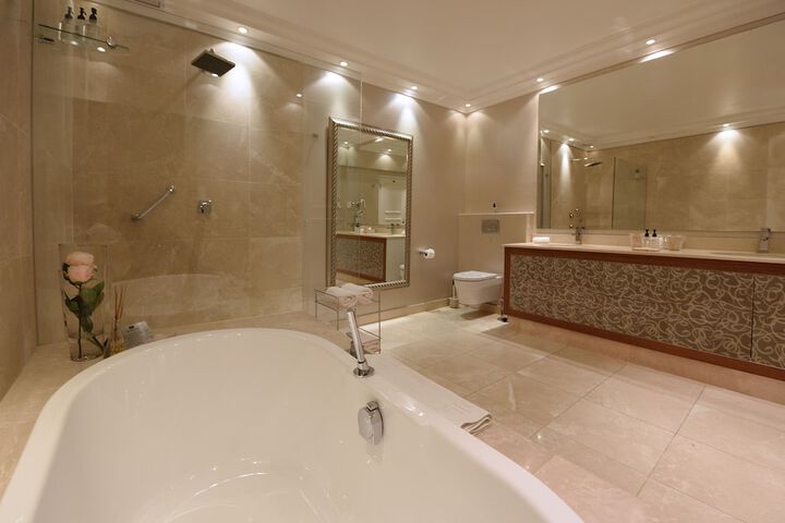 Room 20 of 62