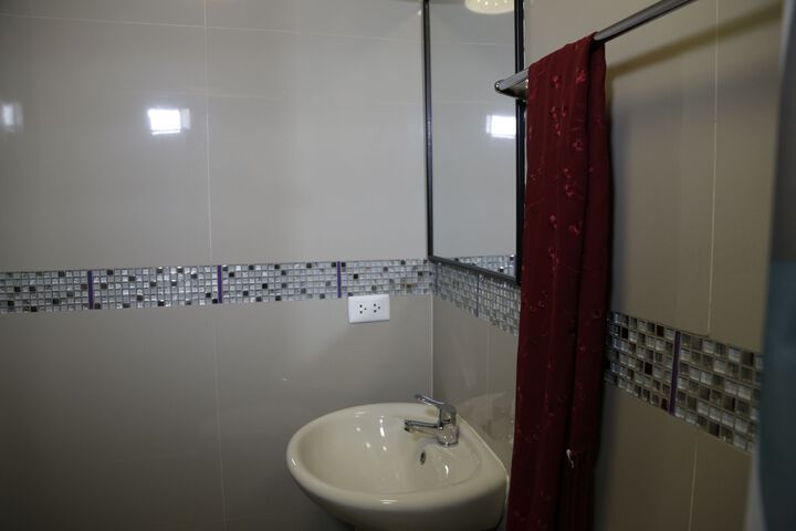 Room 1 of 21