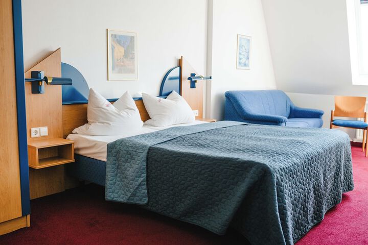 Room 15 of 29