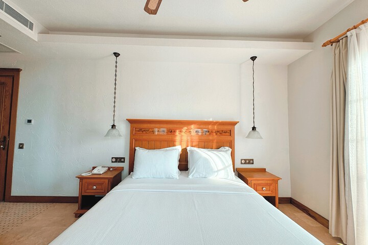Room 10 of 63
