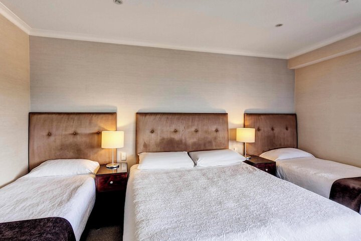 Room 9 of 70