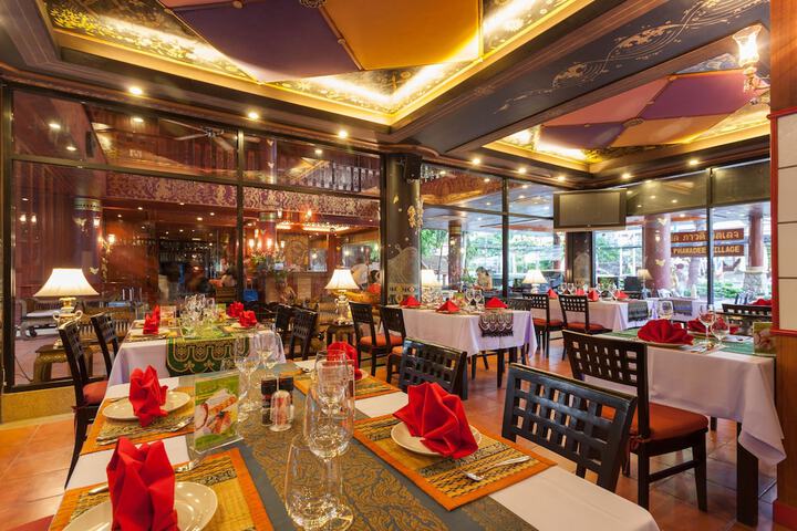 Business Center 119 of 133