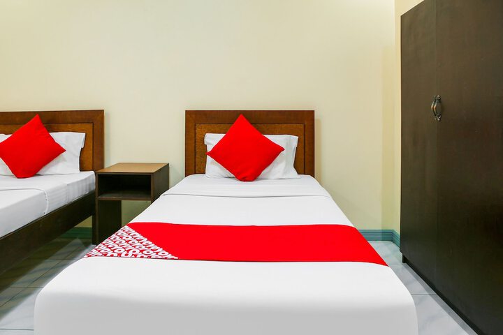 Room 21 of 29