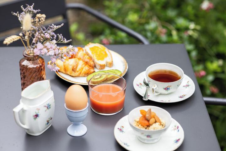 Breakfast/Coffee Service 14 of 17