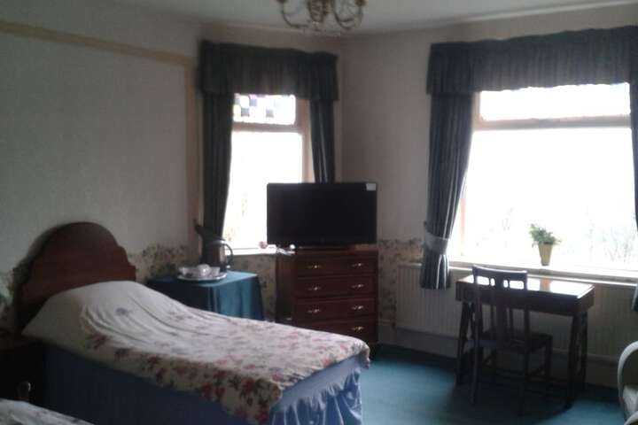 Room 8 of 42