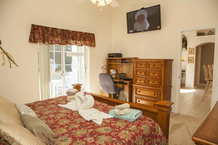 Room 5 of 25