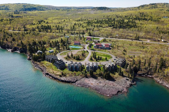 Surfside on Lake Superior in Tofte, MN
