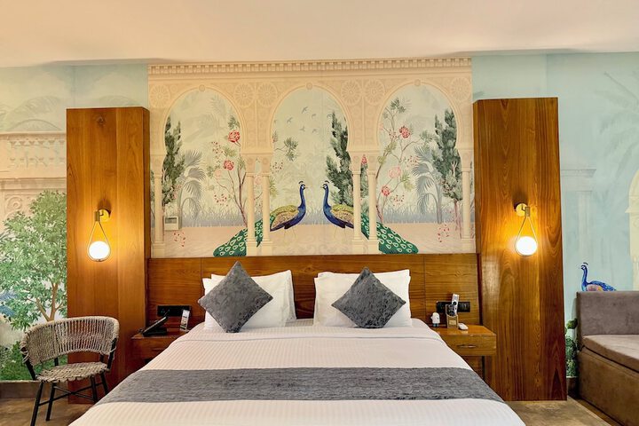 Room 113 of 196