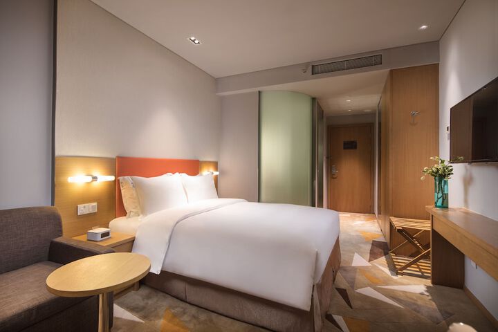 Room 5 of 29