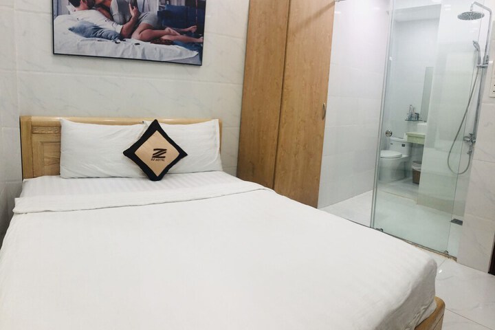 Room 16 of 31