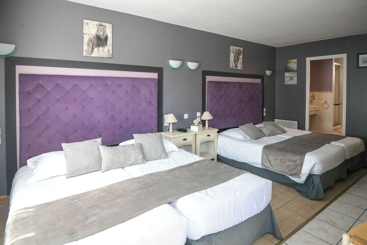 Room 4 of 31