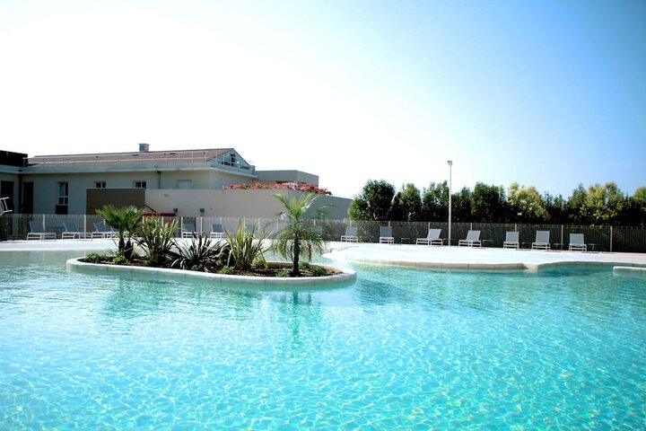 Hotel 68 of 96