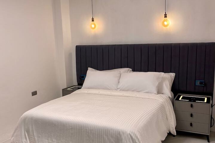 Room 17 of 32