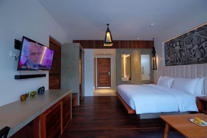 Room 32 of 169