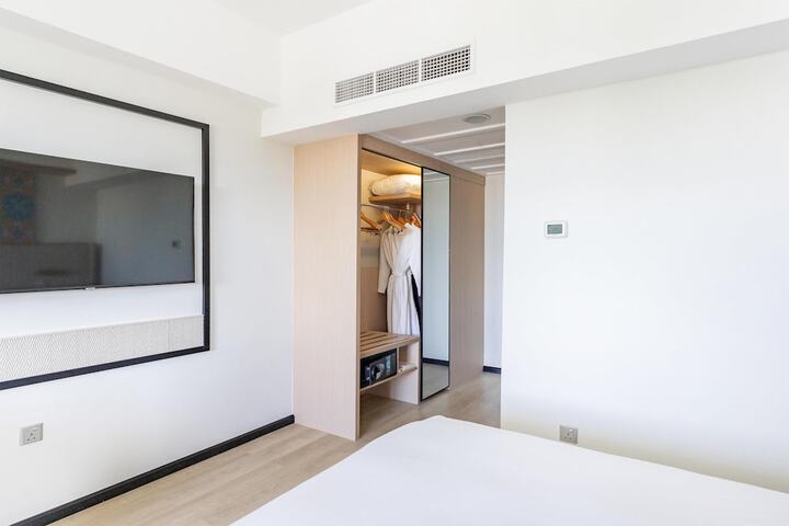 Room 29 of 134
