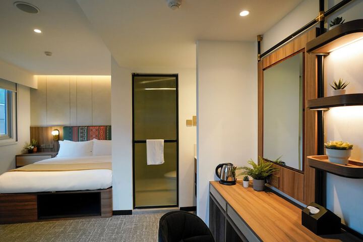 Room 14 of 61