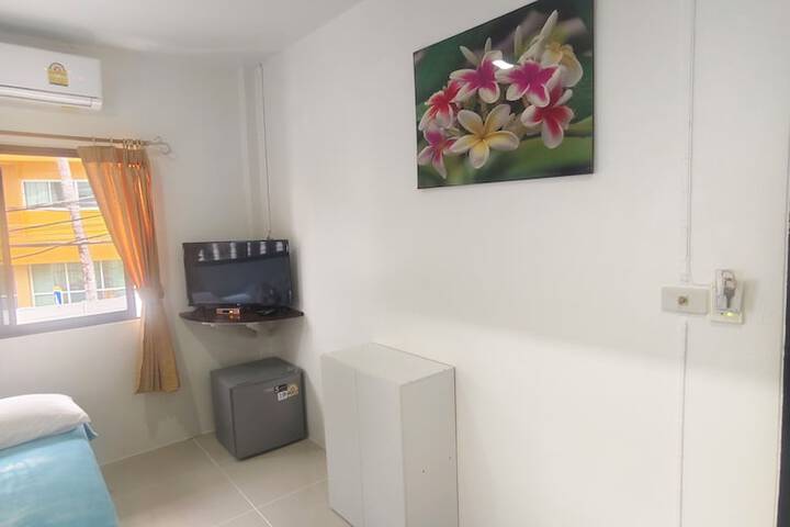 Room 33 of 55