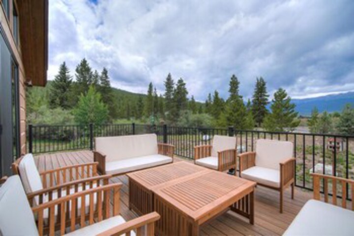 Terrace/Patio 9 of 141