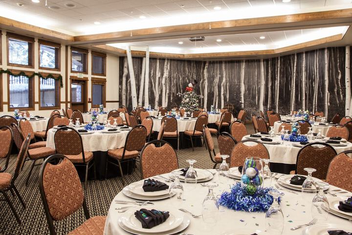 Ballroom/Hall 142 of 148