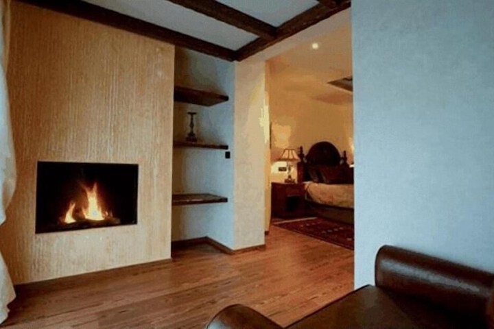 Room 19 of 46