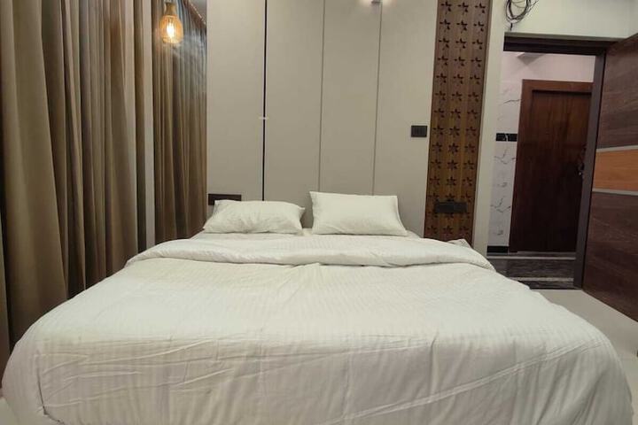 Room 2 of 12