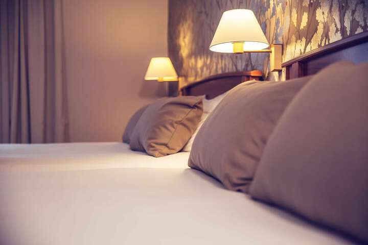 Room 10 of 51