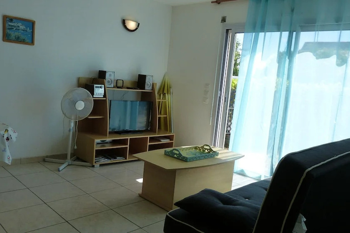 Room 5 of 15