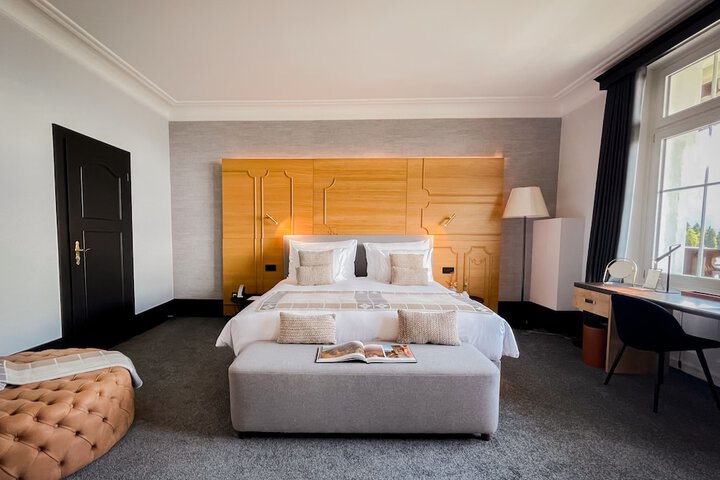 Room 34 of 114