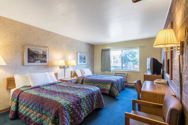 Room 9 of 26