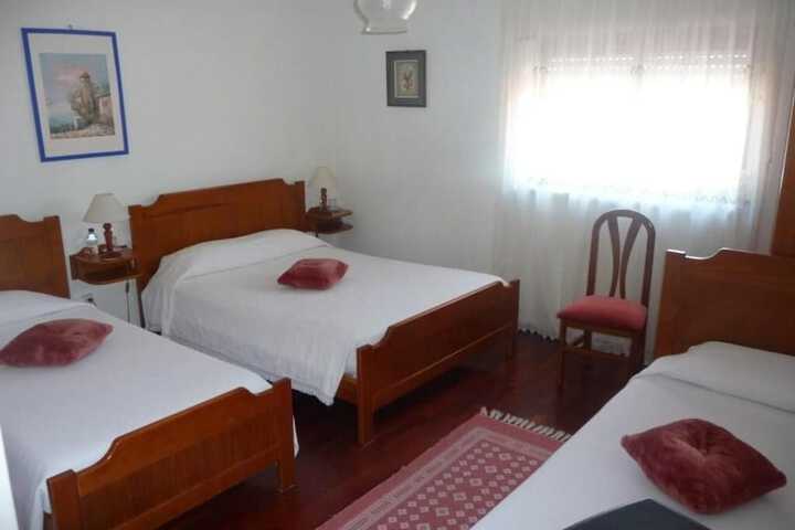 Room 9 of 50