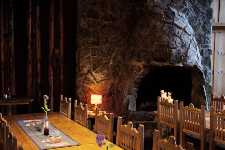 Dining 21 of 26
