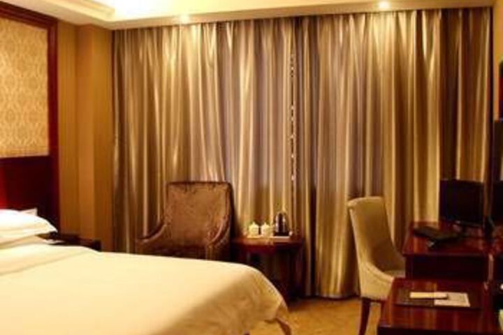 Room 37 of 51