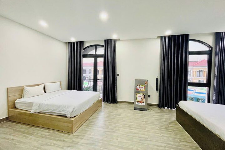 Room 8 of 27