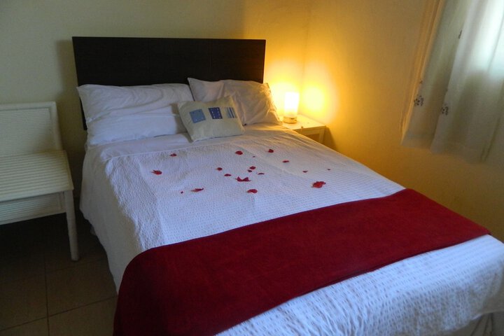 Room 3 of 7