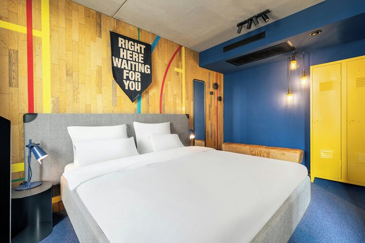 Room 56 of 146