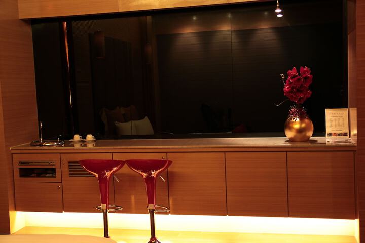 Room 6 of 22