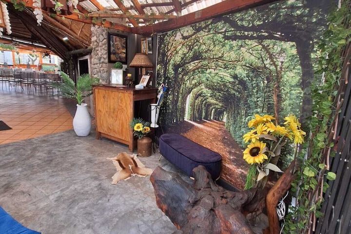 Hotel Interior 11 of 135