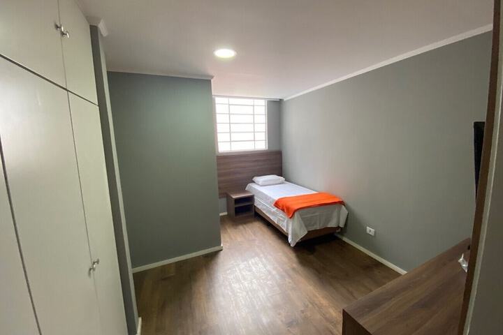 Room 12 of 22