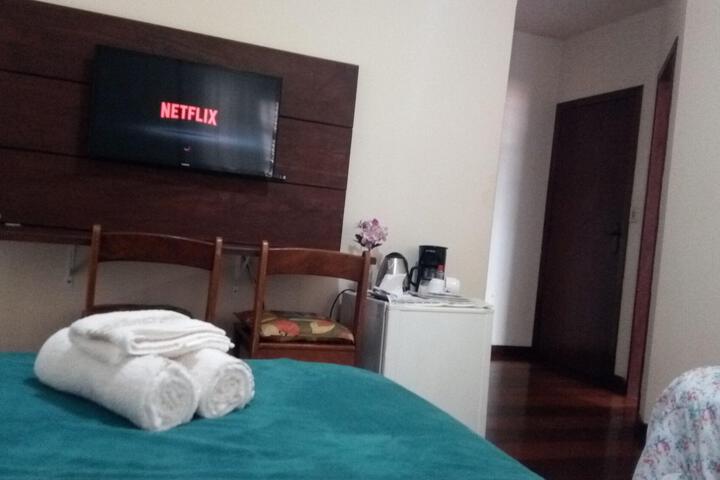 Room 16 of 80