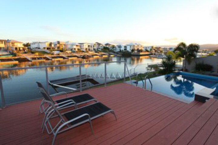 Terrace/Patio 50 of 54