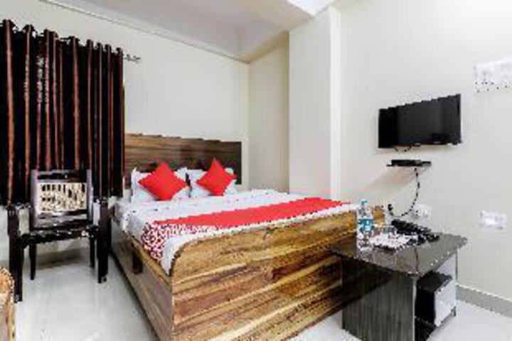 Collection O 50303 Central Inn 1 Ganeshguri