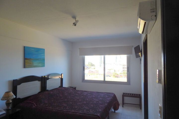 Room 7 of 74