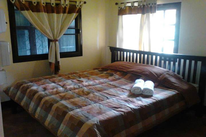 Room 8 of 25