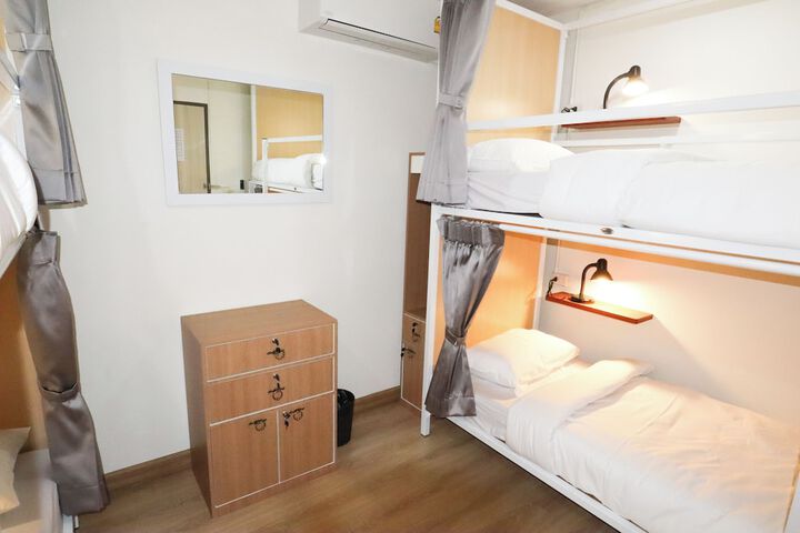 Room 41 of 76