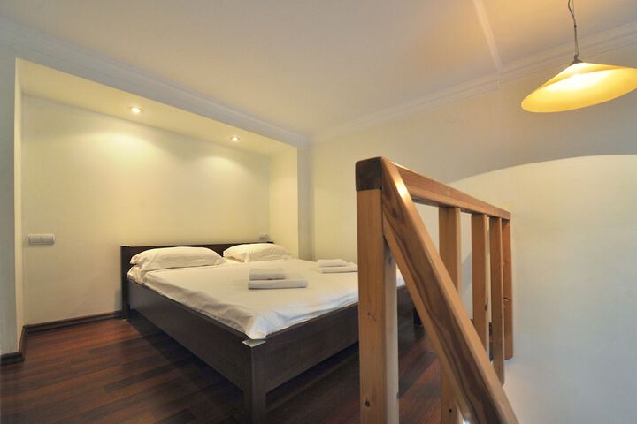 Room 26 of 60