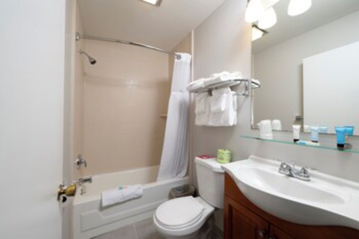Room 295 of 549